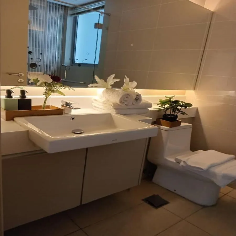 דירה קואלה לומפור Suasana Suites Klcc By Grand Royal מלזיה